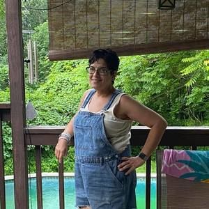 Meet your Posher, Agnes